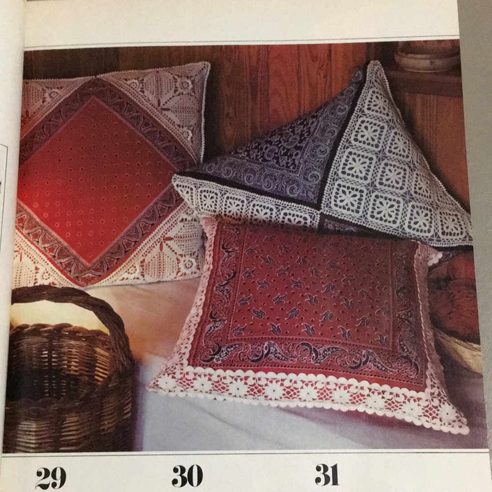 3 Vintage Crochet pattern books - Picture 6 of 11